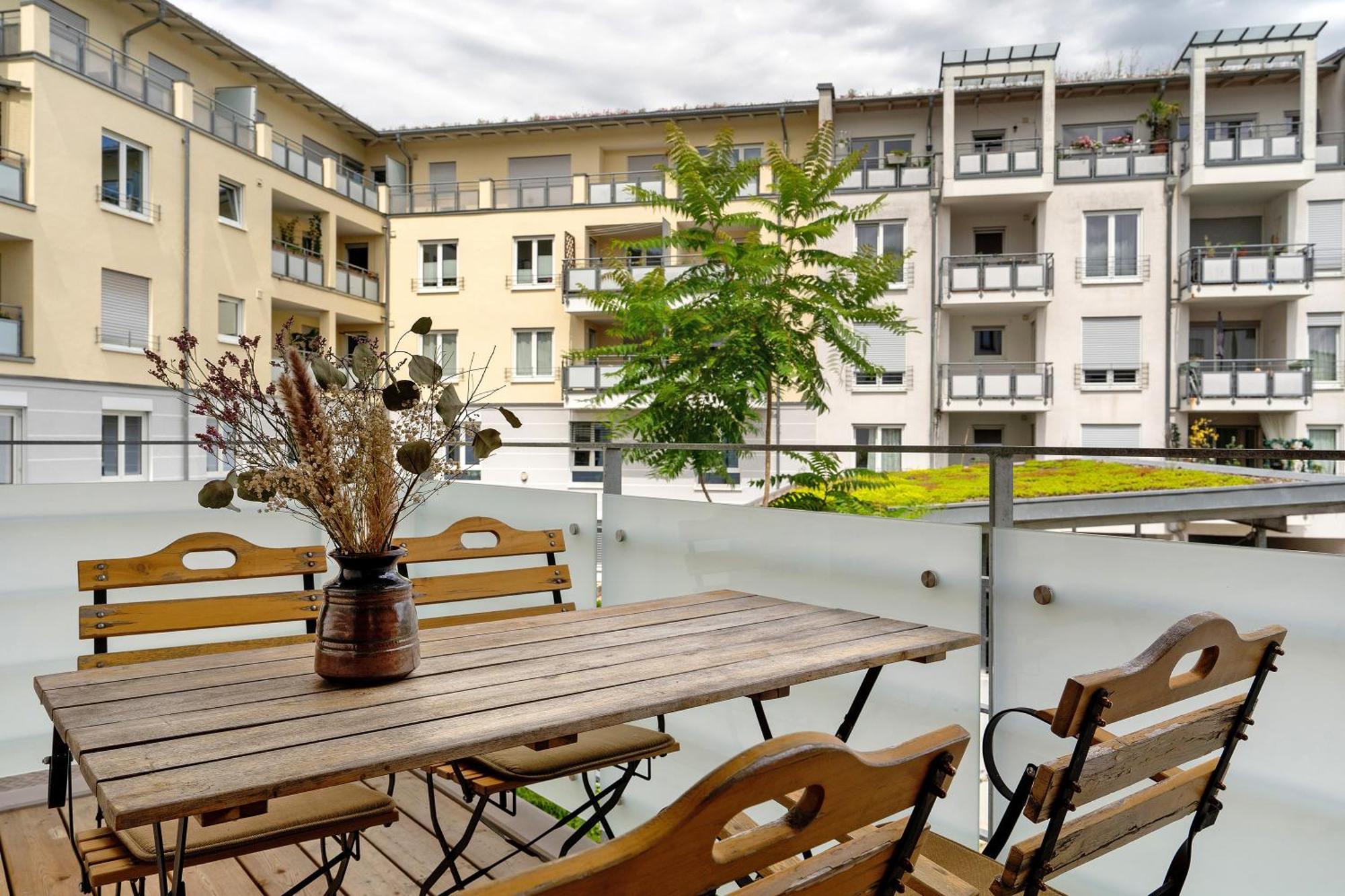 Km Style Apartments 6 Фрайбург Екстериор снимка